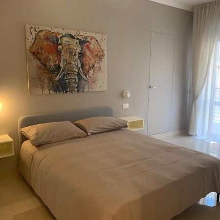 Villa Apartment Foggia Buitenkant foto
