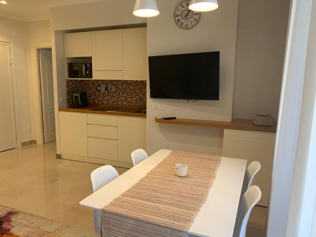 Villa Apartment Foggia Buitenkant foto