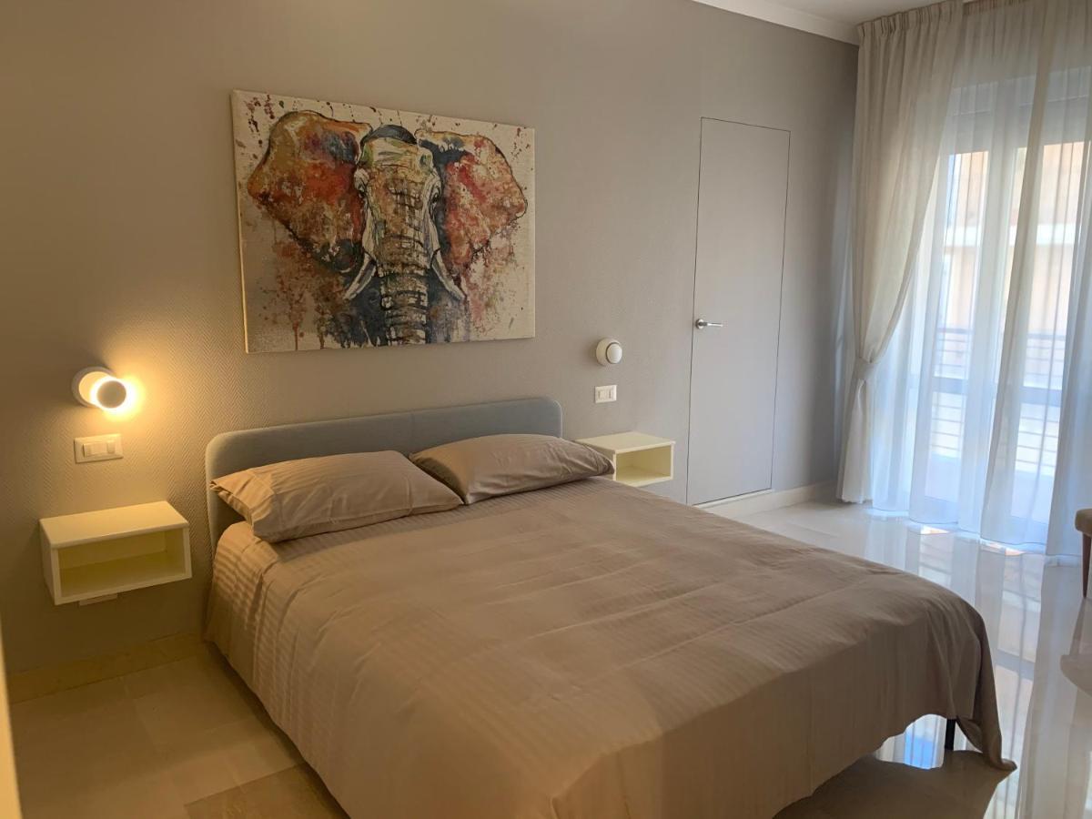 Villa Apartment Foggia Buitenkant foto